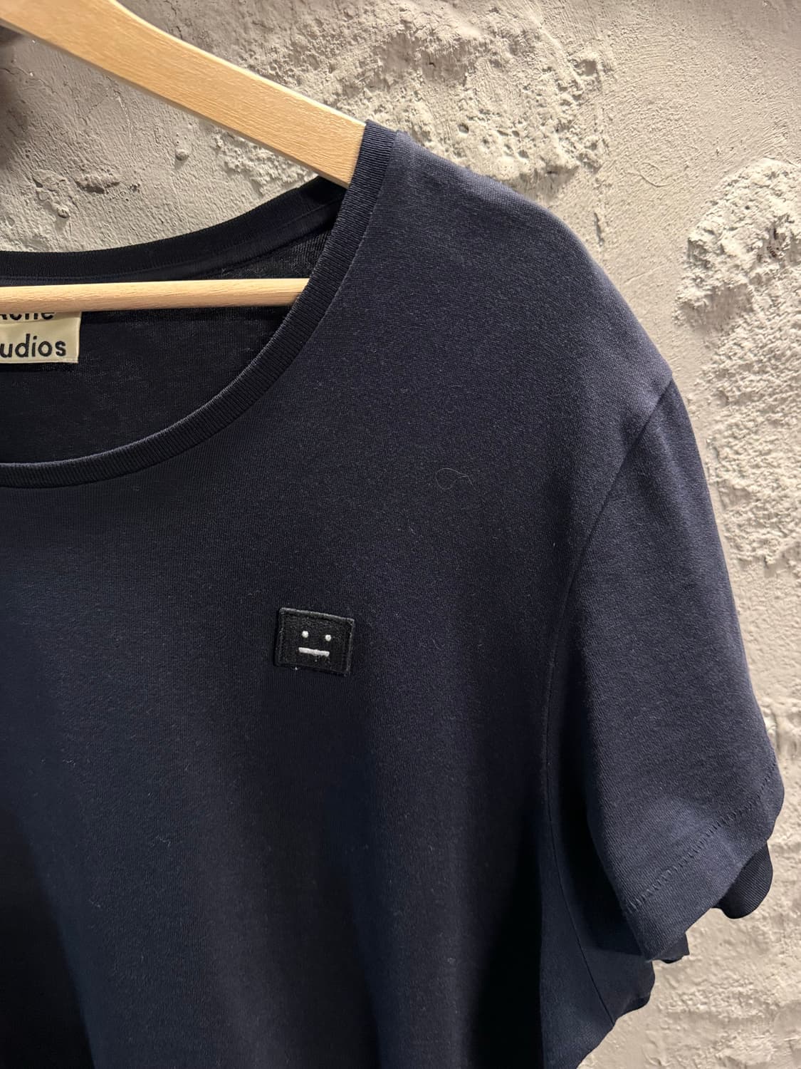 아크네스튜디오 Acne Studios 페이스 패치 반팔 티셔츠 네이비 L 상품이미지3