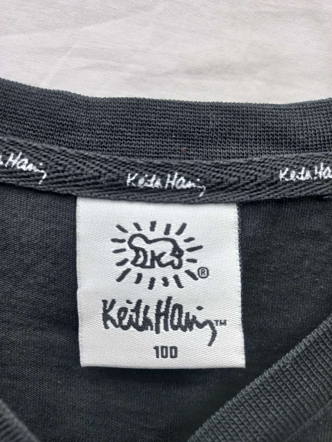 꼼데가르송 키스해링 콜라보 하트 로고 반팔티 (공용95) 상품이미지4