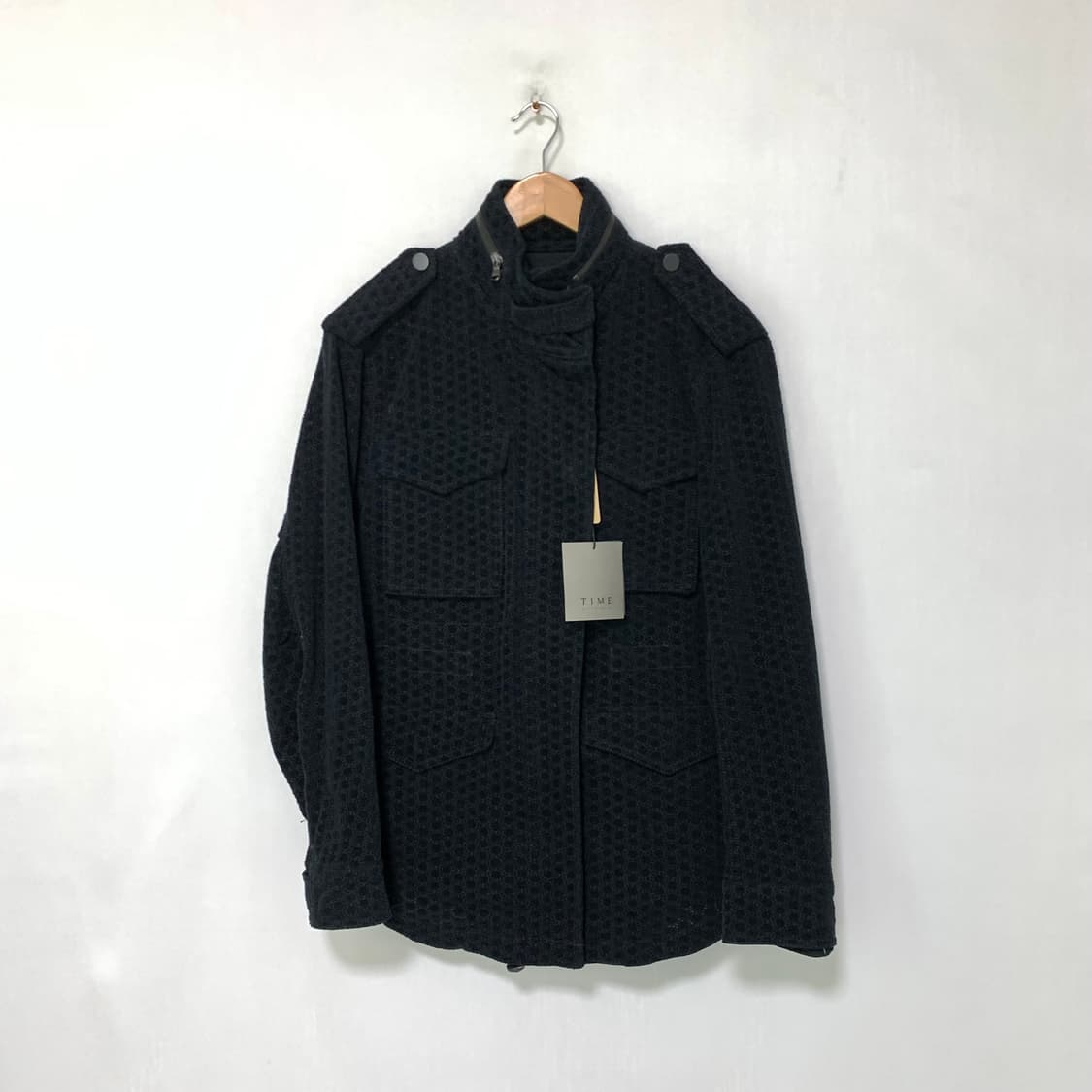 TIME 타임 지퍼 하이넥 견장 블랙 패턴 코트 자켓 상품이미지1