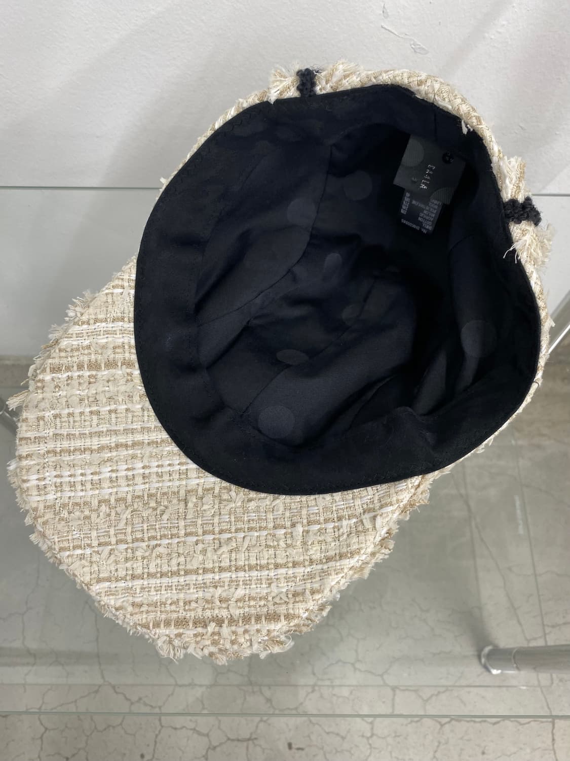 카시라 비대칭 버튼 트위드 햇 상품이미지8