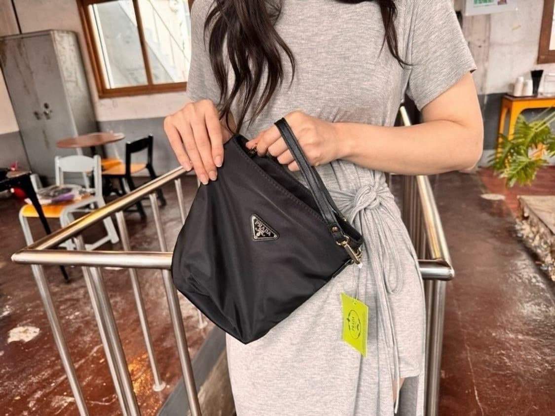 프라다원통숄더백 상품이미지7
