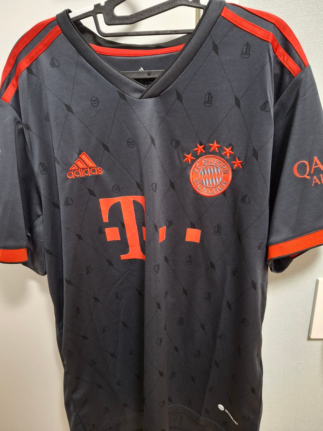 22-23 바이에른 뮌헨 써드 유니폼 상품이미지2