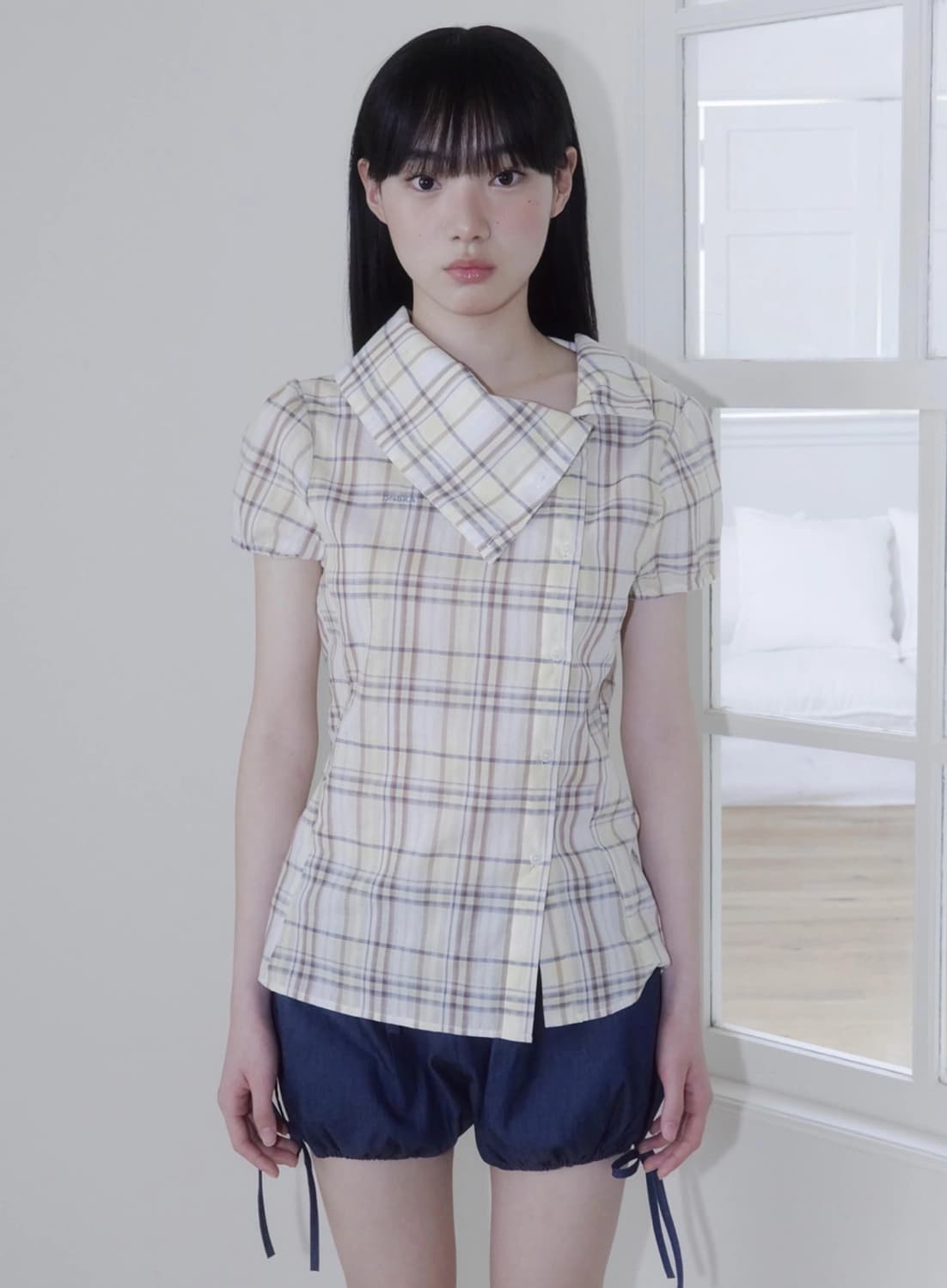 DRAPE COLLAR BLOUSE (YELLOW CHECK) 상품이미지2