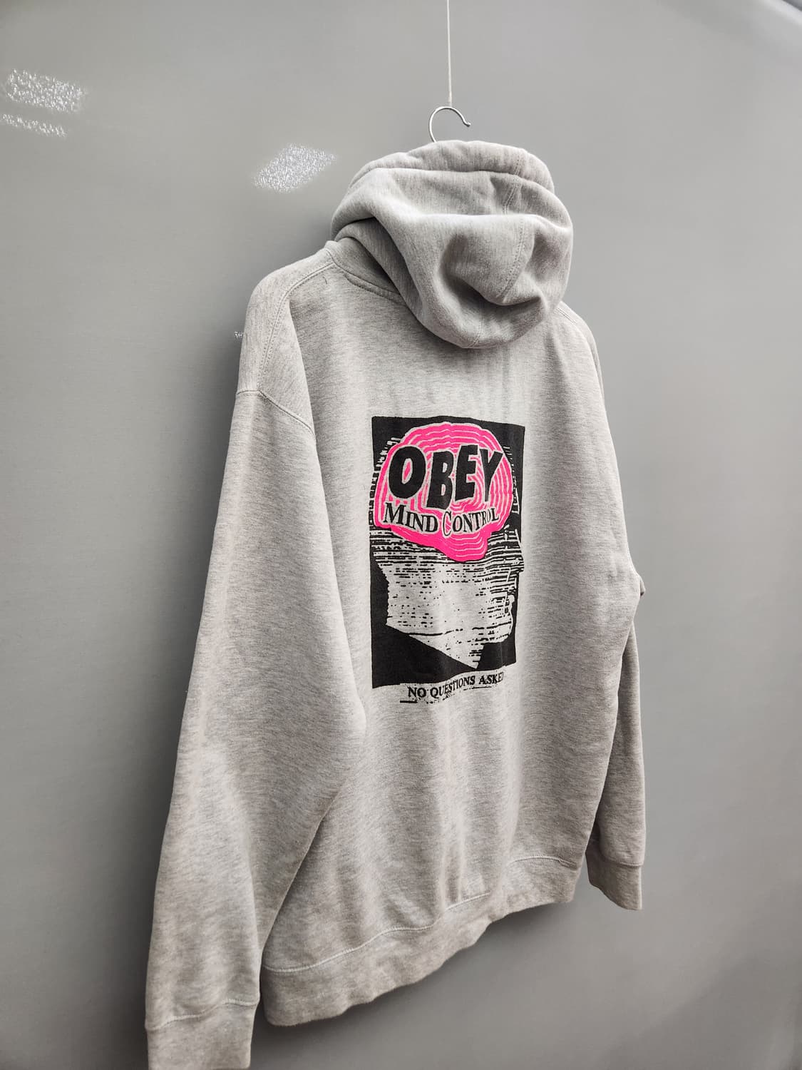 오베이 OBEY 회색 후드티 상품이미지6