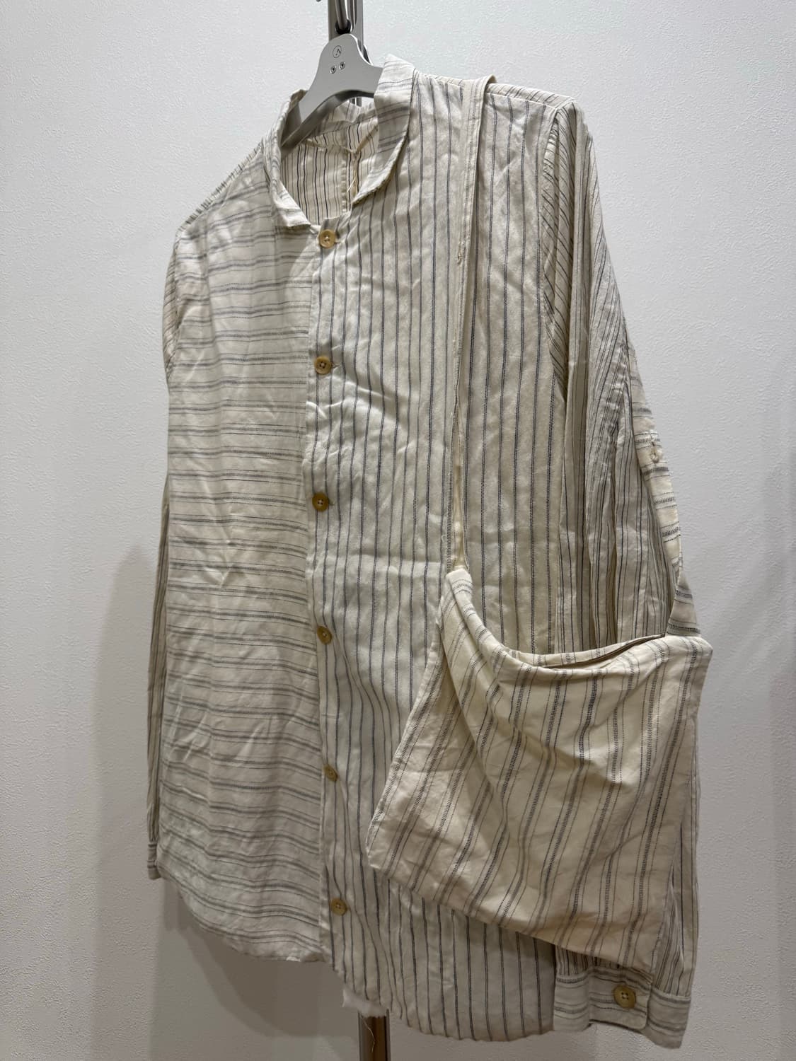 Atelier Suppan 핸드다이드 믹스드 스트라이프 백 어태치드 셔츠 상품이미지3