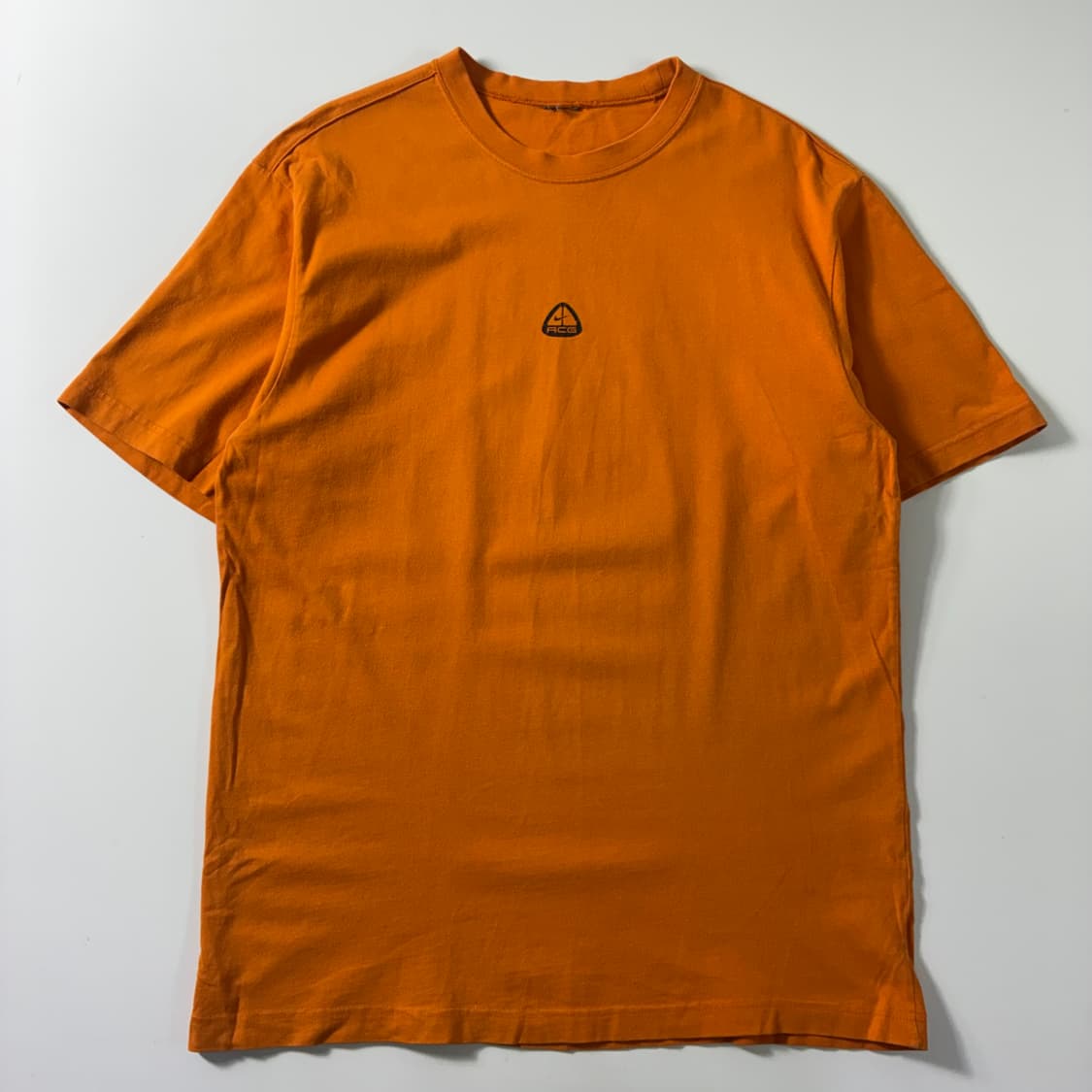 Nike   나이키 00,s ACG 스톤 그래픽 오렌지 반팔티셔츠  상품이미지3