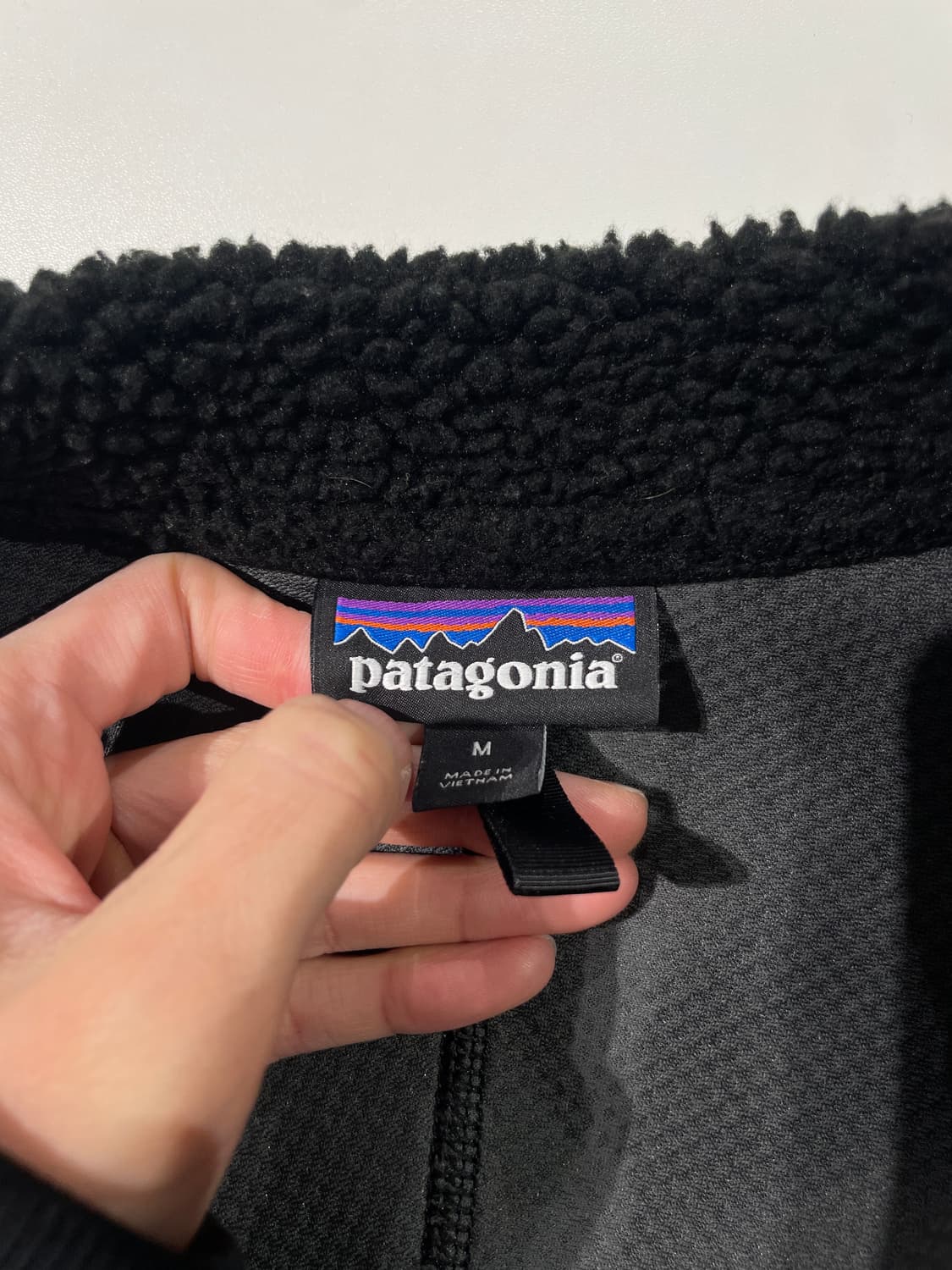 파타고니아 블랙 클래식 레트로-X 플리스 상품이미지7