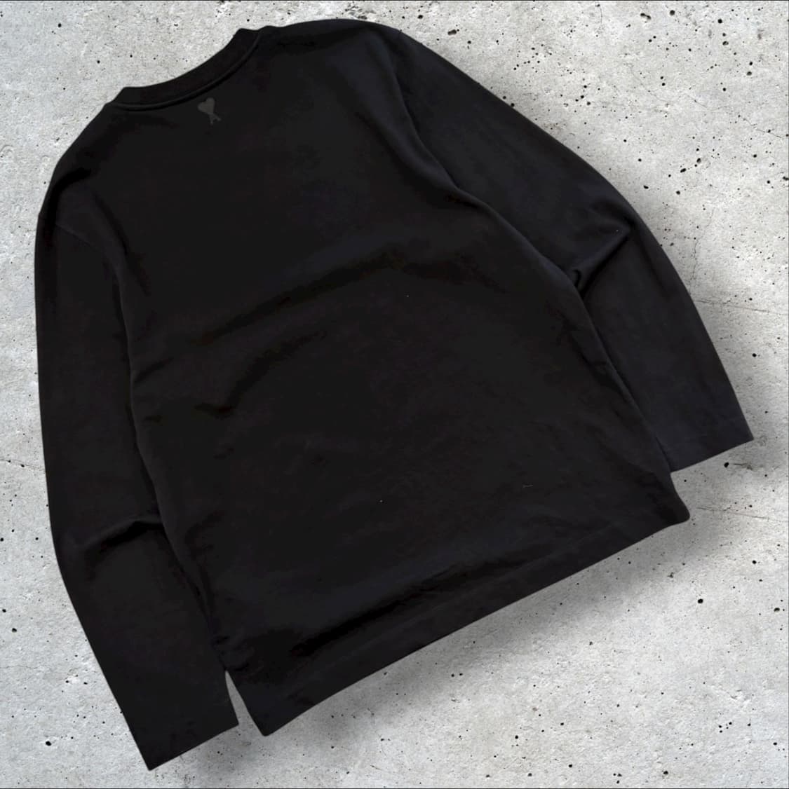 [L] 아미 스몰 로고 긴팔 티셔츠 블랙 B342 상품이미지2