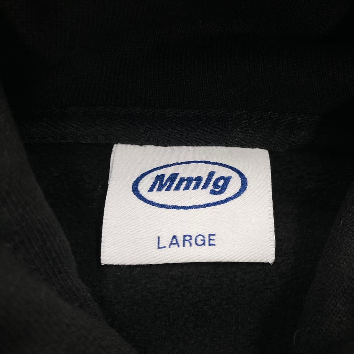 Mmlg 블랙 컬러 빅로고 후드티 상품이미지3