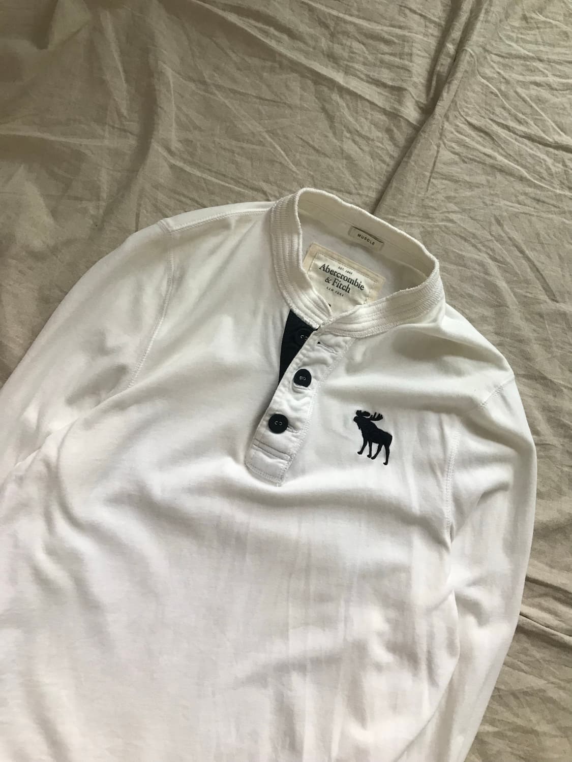 아베크롬비 산양 자수로고 헨리넥 롱슬리브티 화이트 상품이미지6