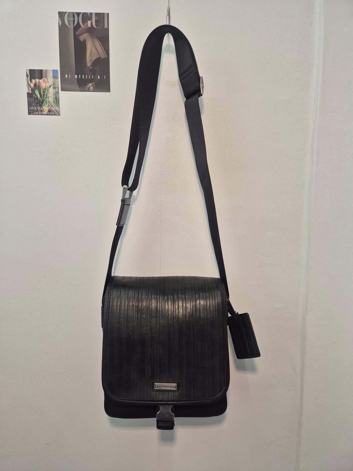 폴스미스 브랜드의 남성용 크로스백
 상품이미지1