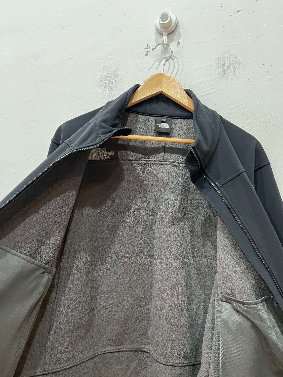 노스페이스 소프트쉘 플리스 자켓 블랙 100 상품이미지5