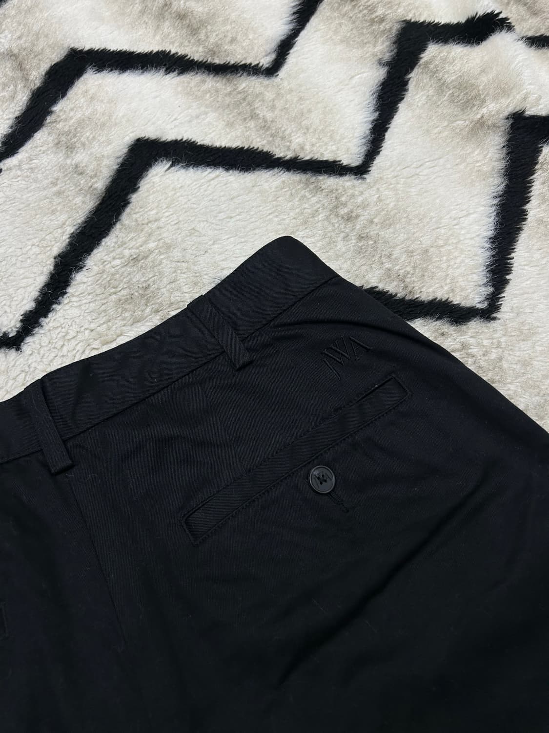 [28]유니클로xJw앤더슨 와이드핏 치노팬츠/블랙 상품이미지1