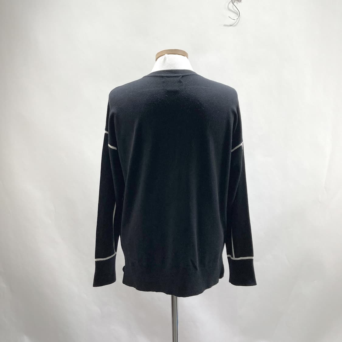 DKNY 여성라운드니트티 블랙 100  상품이미지3