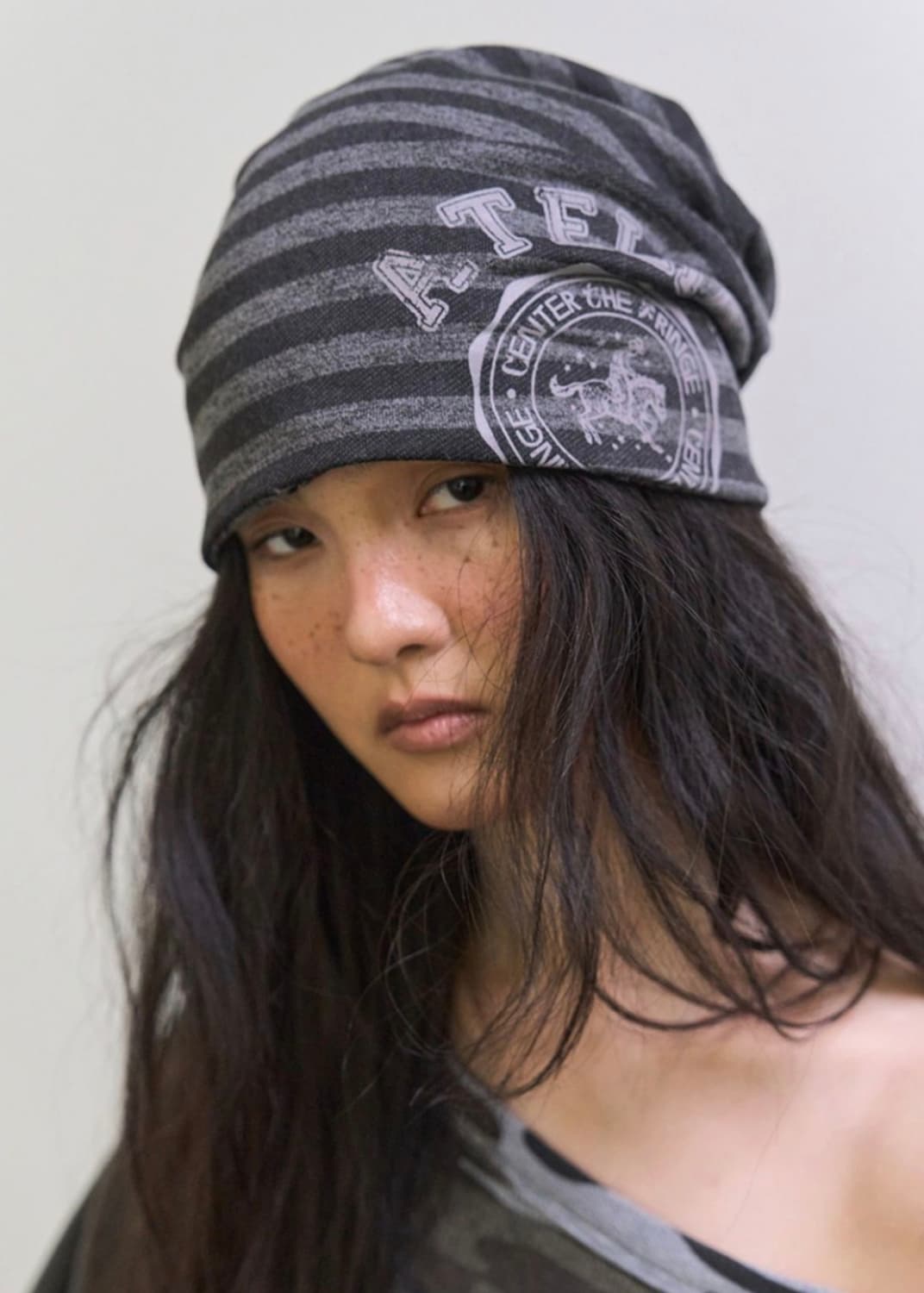 솜속 atelier contrast beanie charcoal 상품이미지1