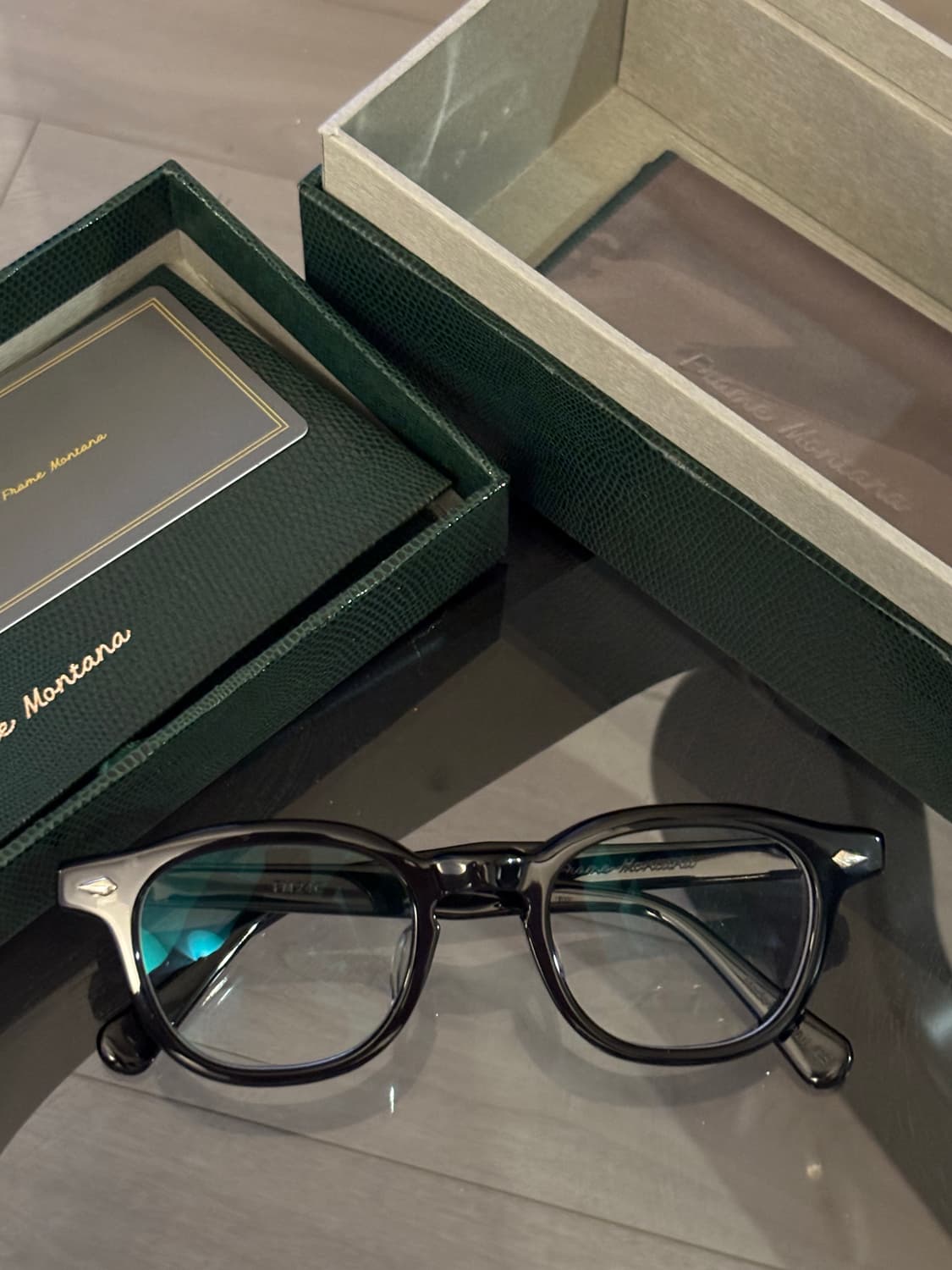 프레임몬타나fm24c 블랙46size 상품이미지1