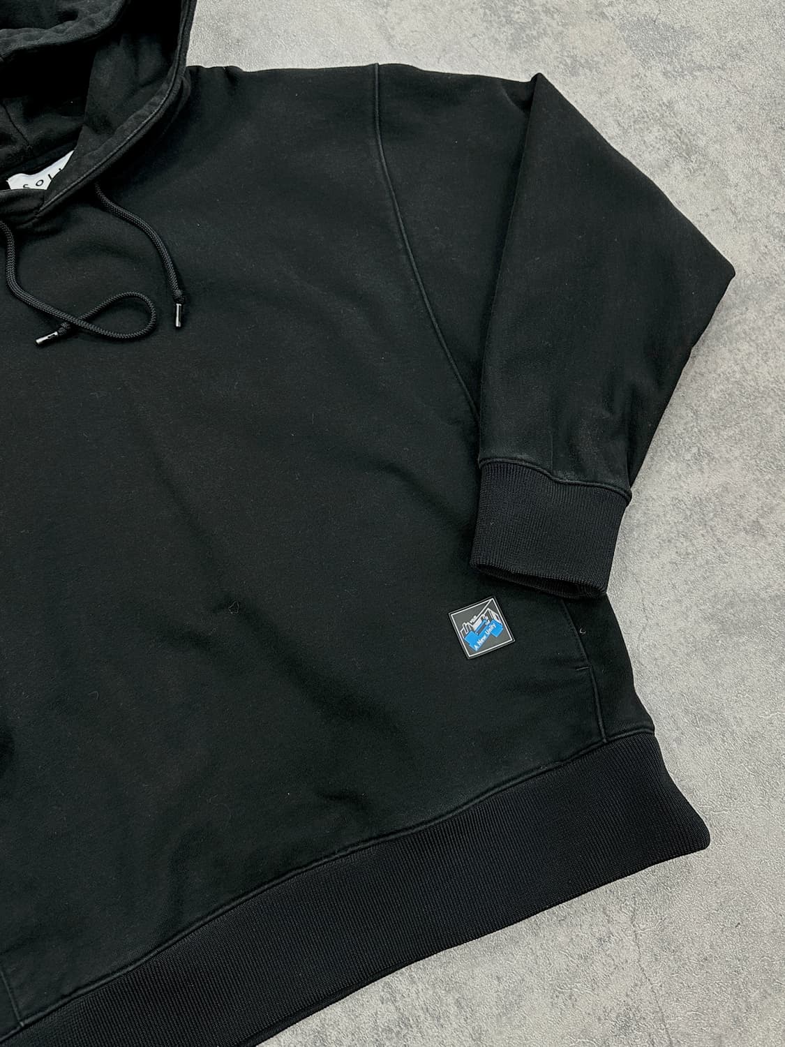 솔리드 옴므 후드티 상품이미지2