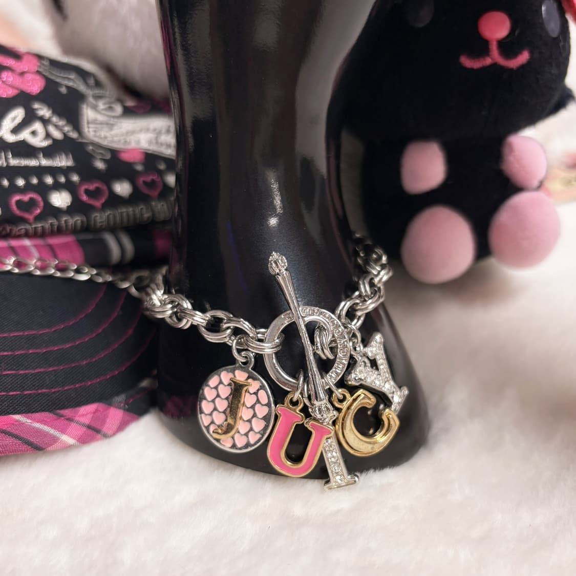 Juicy Couture 쥬시꾸뛰르 로고 팬던트 챰 실버 토글바 팔찌 상품이미지3