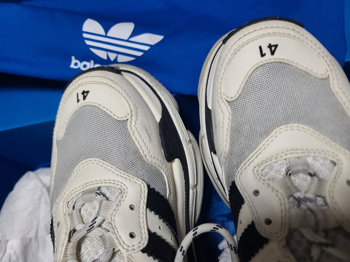 발렌시아가 아디다스 트리플s 41 화이트 삼선 트리플s 상품이미지3