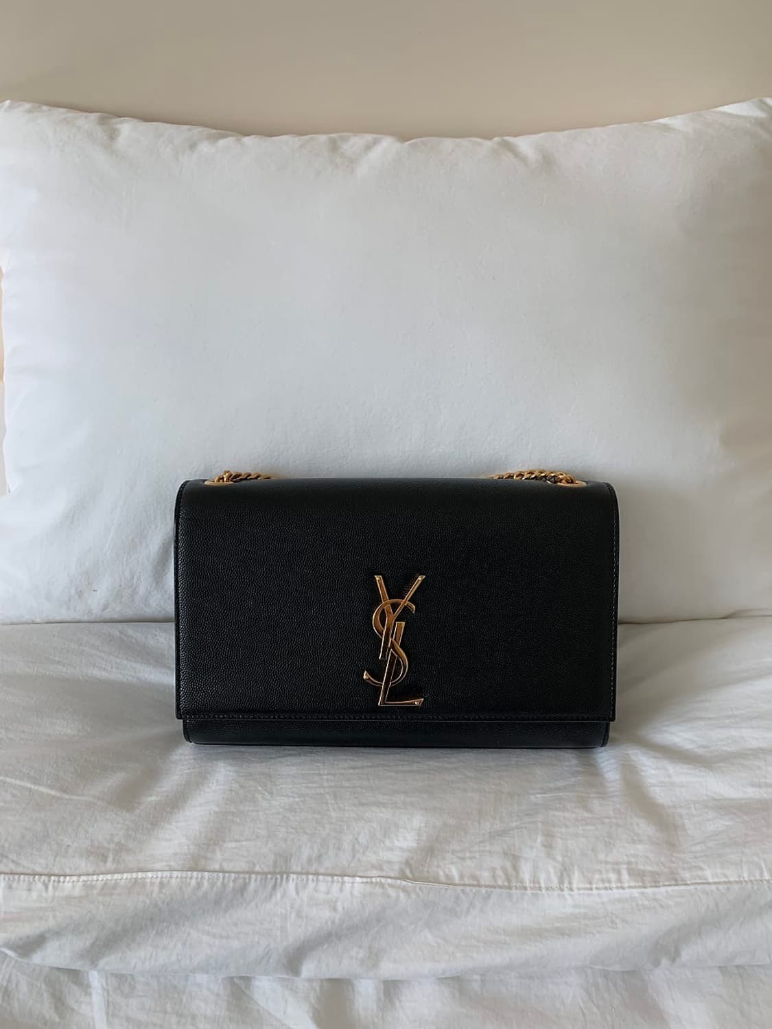 입생로랑 케이트 숄더 크로스백 상품이미지1