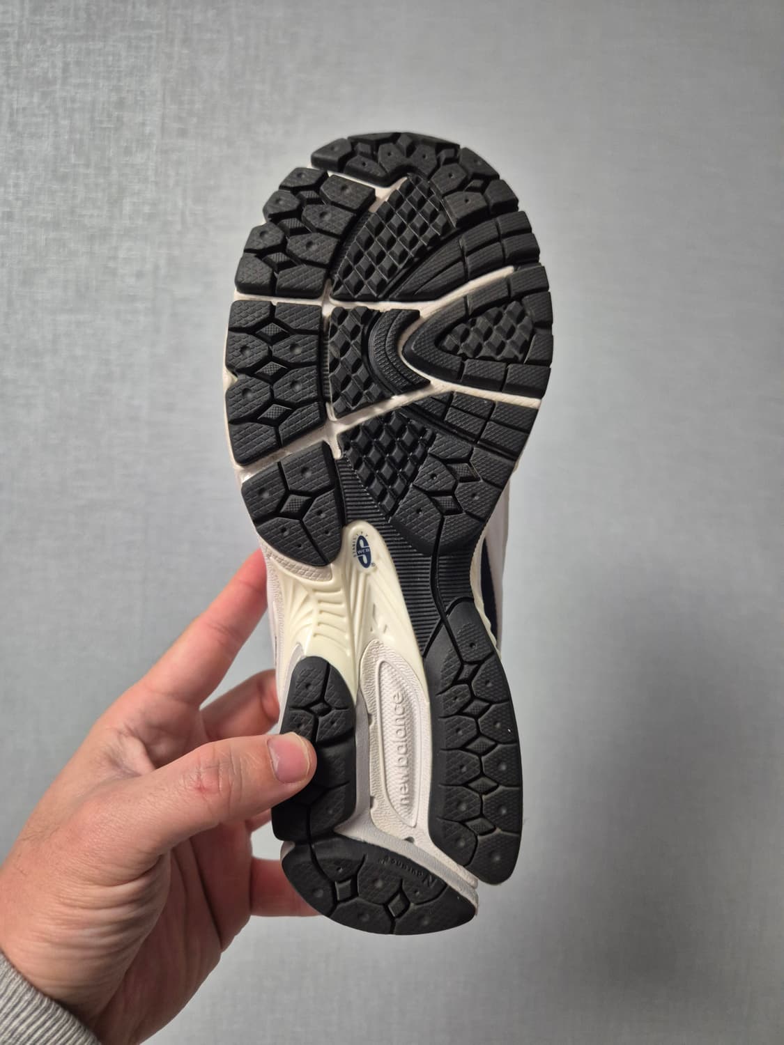 [230] 뉴발란스 2002R 뮬 화이트 네이비 블루 상품이미지4