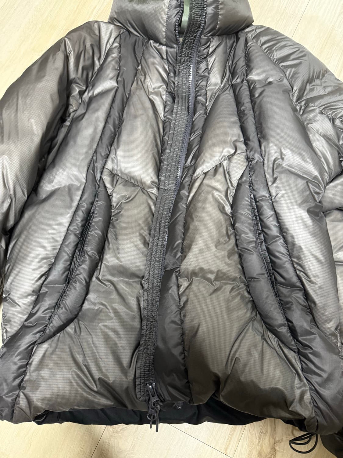 산산기어 23fw 푸퍼 재킷 패딩 상품이미지2