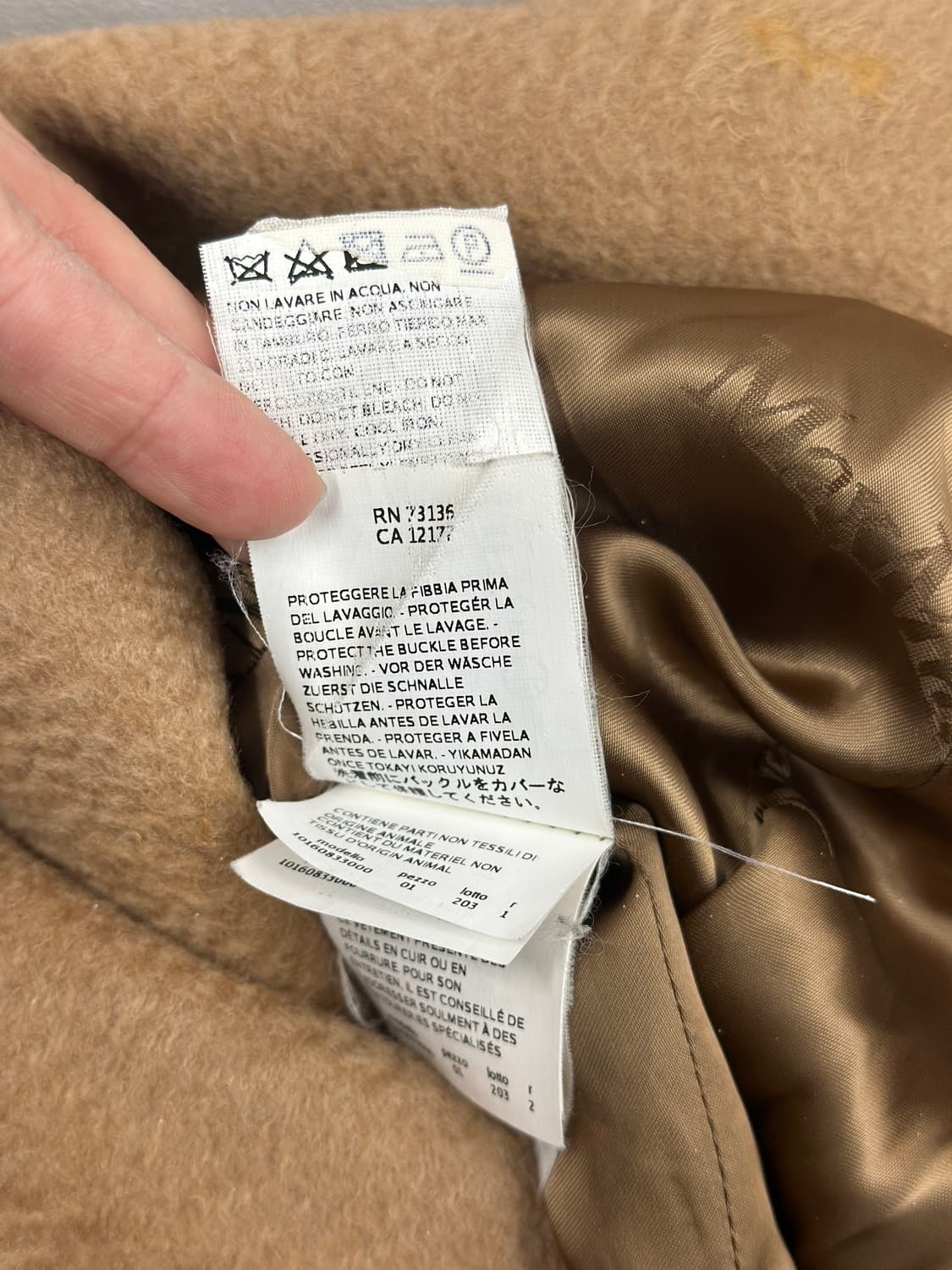 막스마라 카멜 헤어 히든버튼 하이넥 코트  상품이미지8