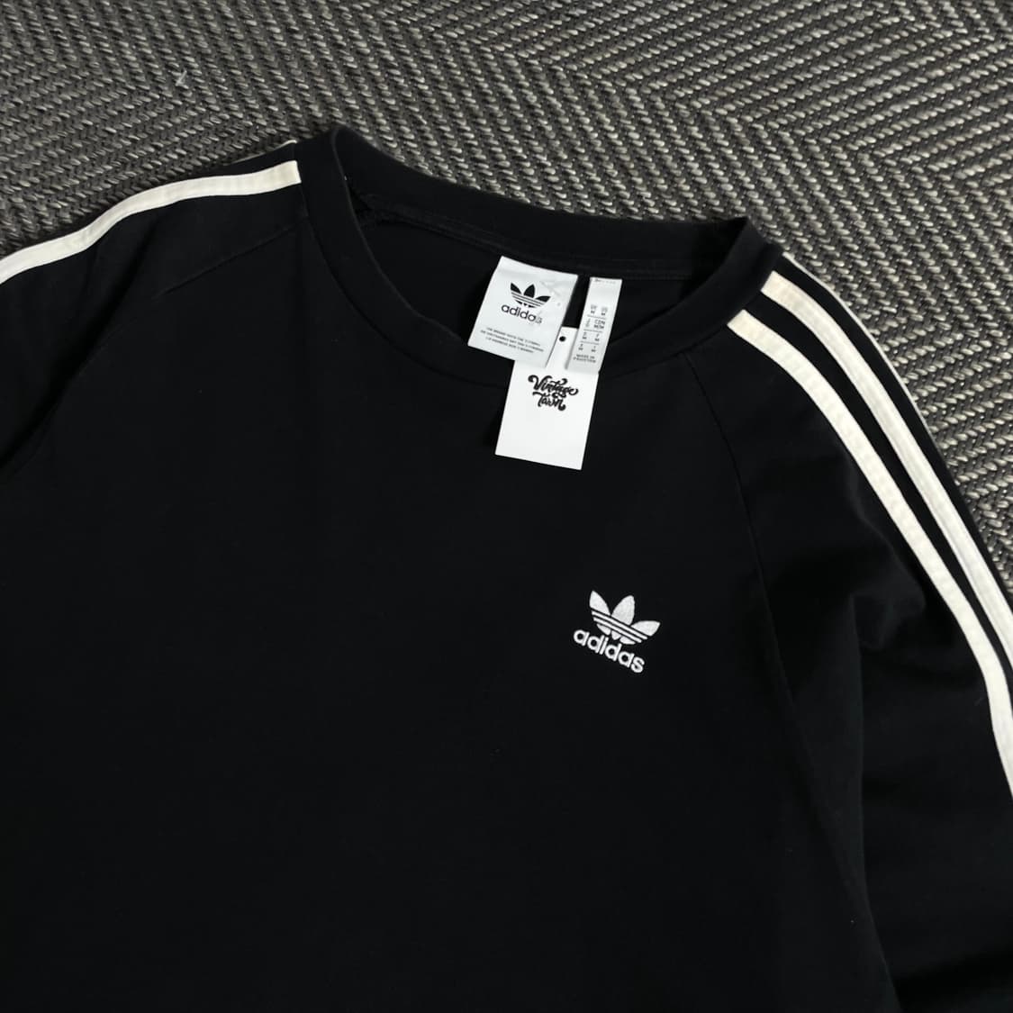아디다스 트레포일 블랙 트랙 롱슬리브o 3357 상품이미지4