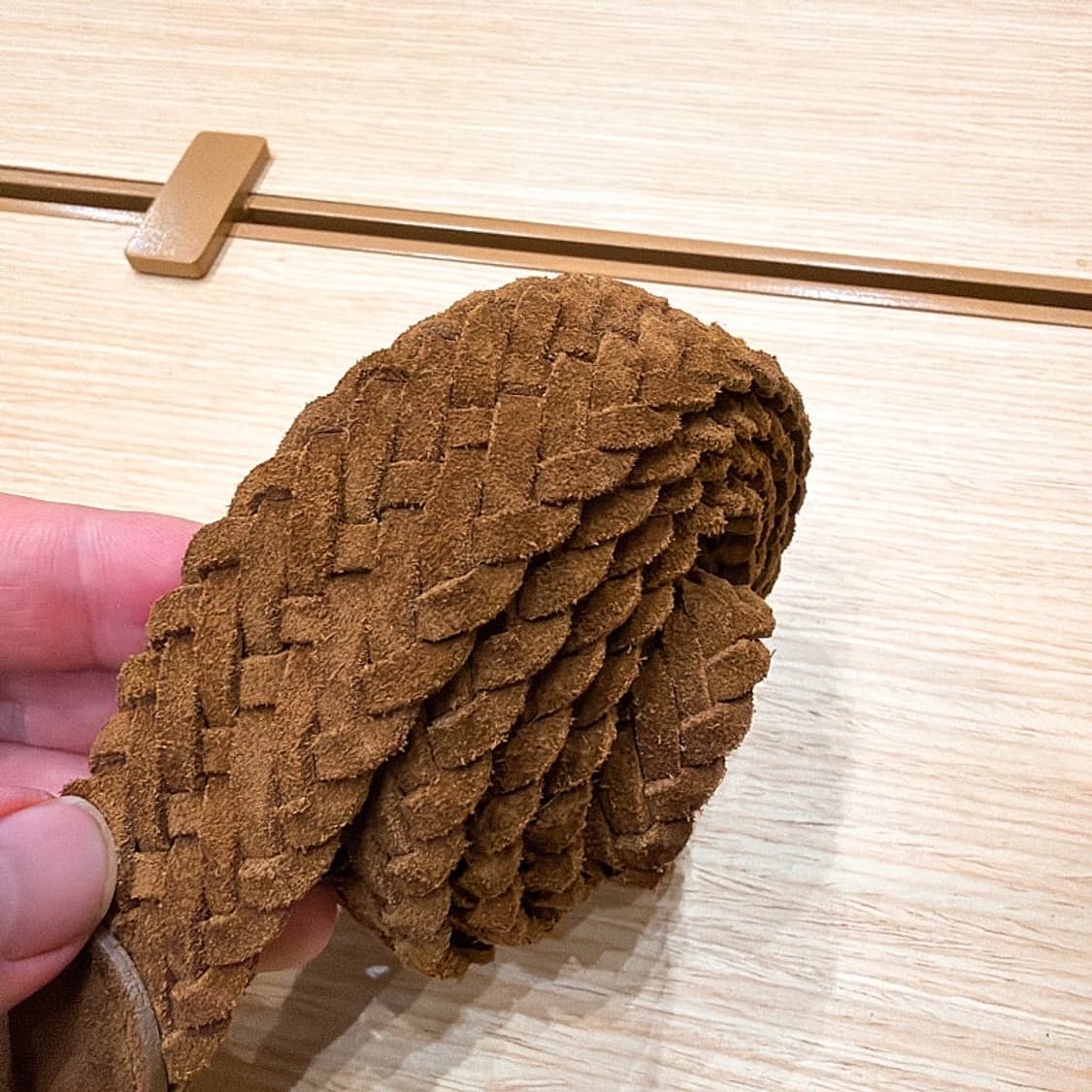 (정품/새상품) 앤더슨즈 남성 브라운 스웨이드 레더 위빙 벨트 상품이미지3