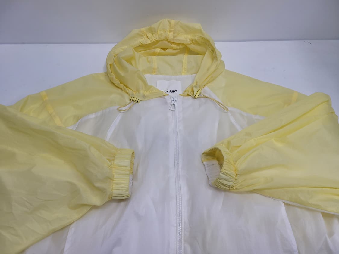 JUCY JUDY 21SS  쥬시쥬디 시스루 후드 바람막이 / 여 85  상품이미지3