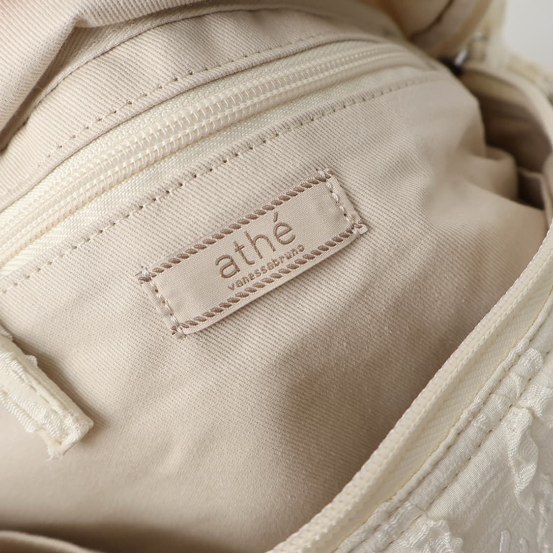 아떼 바네사브루노 르봉 레이스 리본 슬링백  상품이미지7