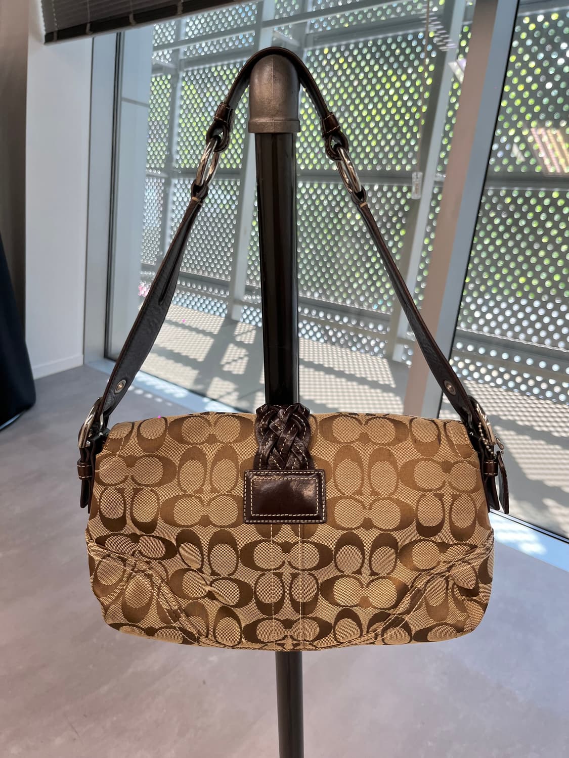 Coach Basic Pocket Bag 상품이미지6