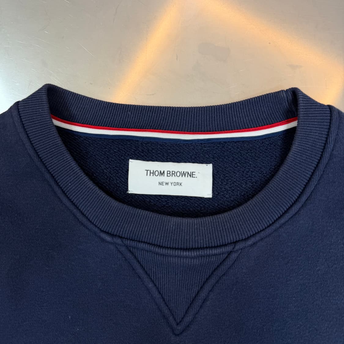 톰브라운 사선 완장 맨투맨(1) 상품이미지3