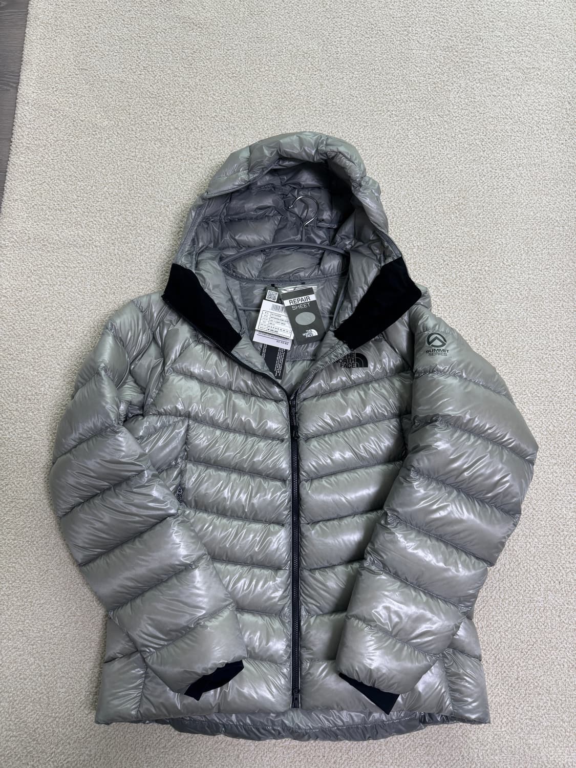 [새상품] 노스페이스 써밋 마테호른 라이트그레이 상품이미지1