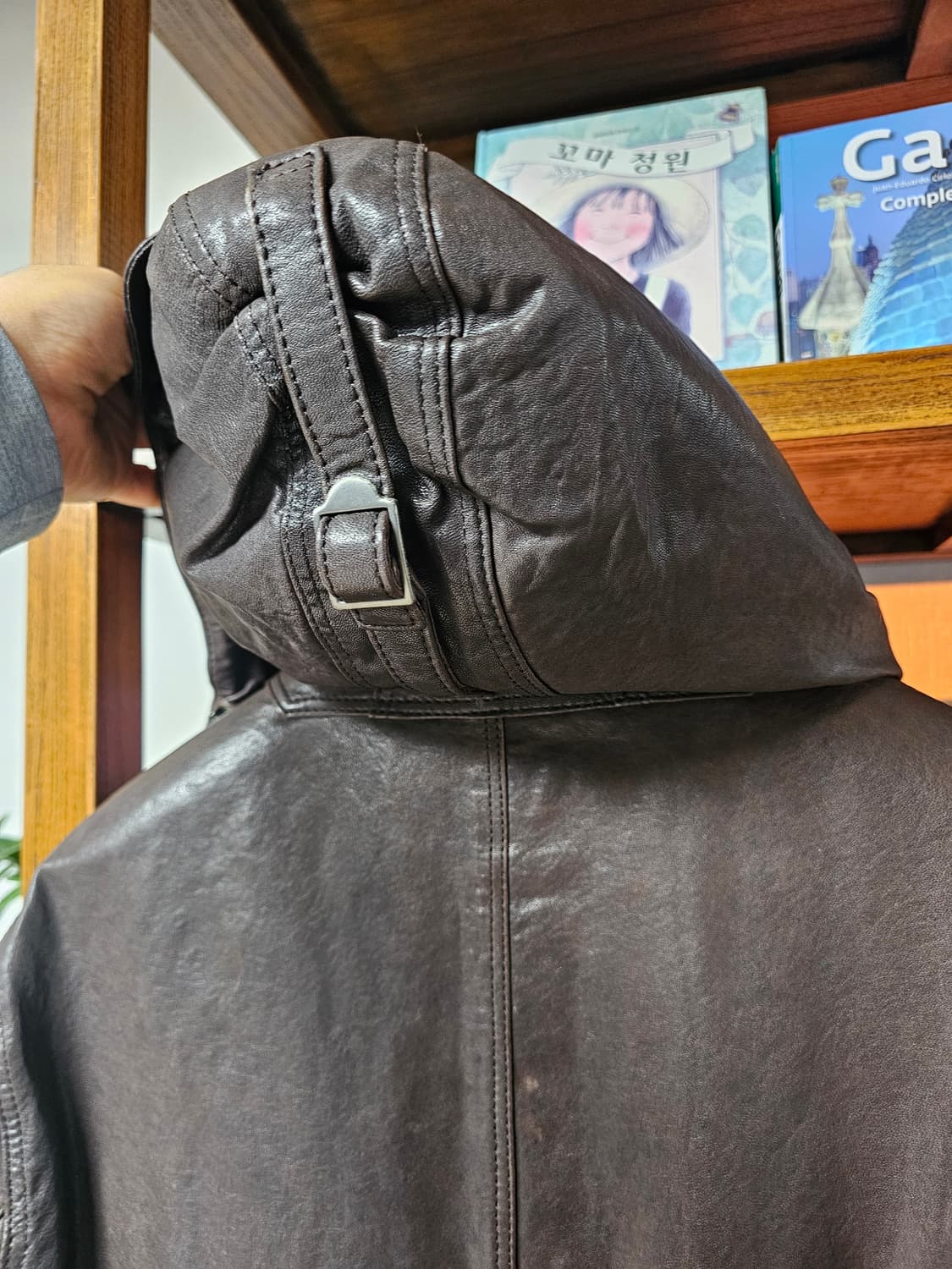 씨피 CP컴퍼니 가죽 후드 퀼팅 자켓 100 팔아요 정품 패딩 상품이미지8