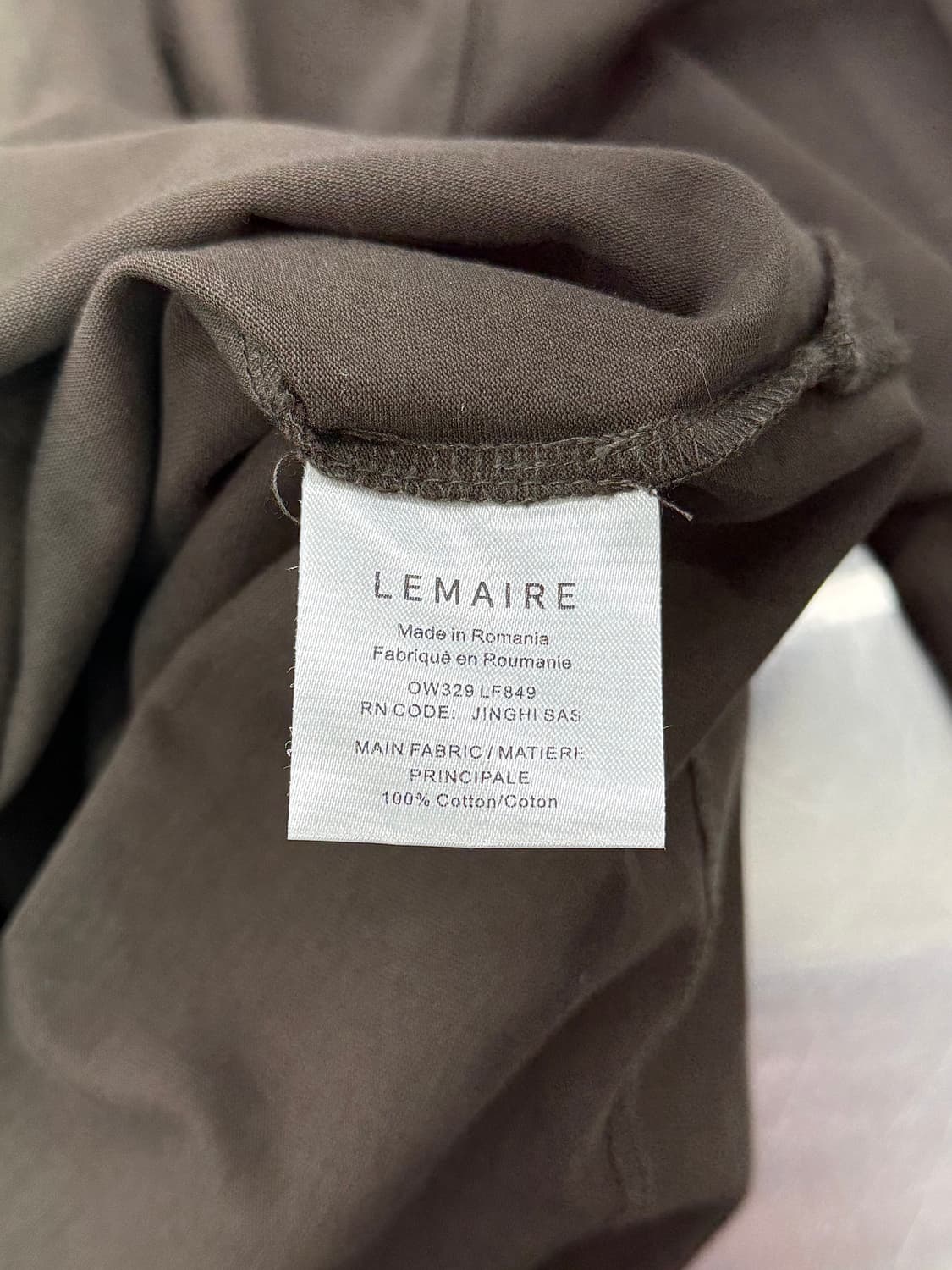 르메르 카키 원 포켓 롱 크루넥 슬리브리스 상품이미지8