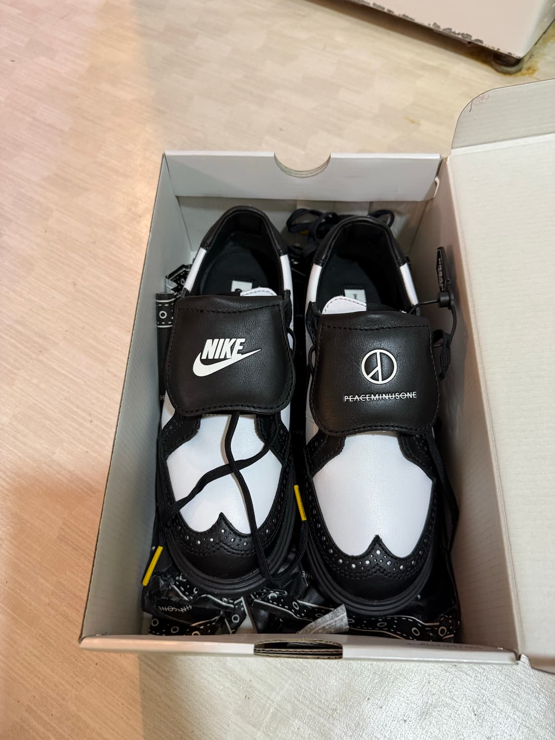 나이키 피스마이너스원 권도 240(5.5) 새상품 출박 상품이미지4