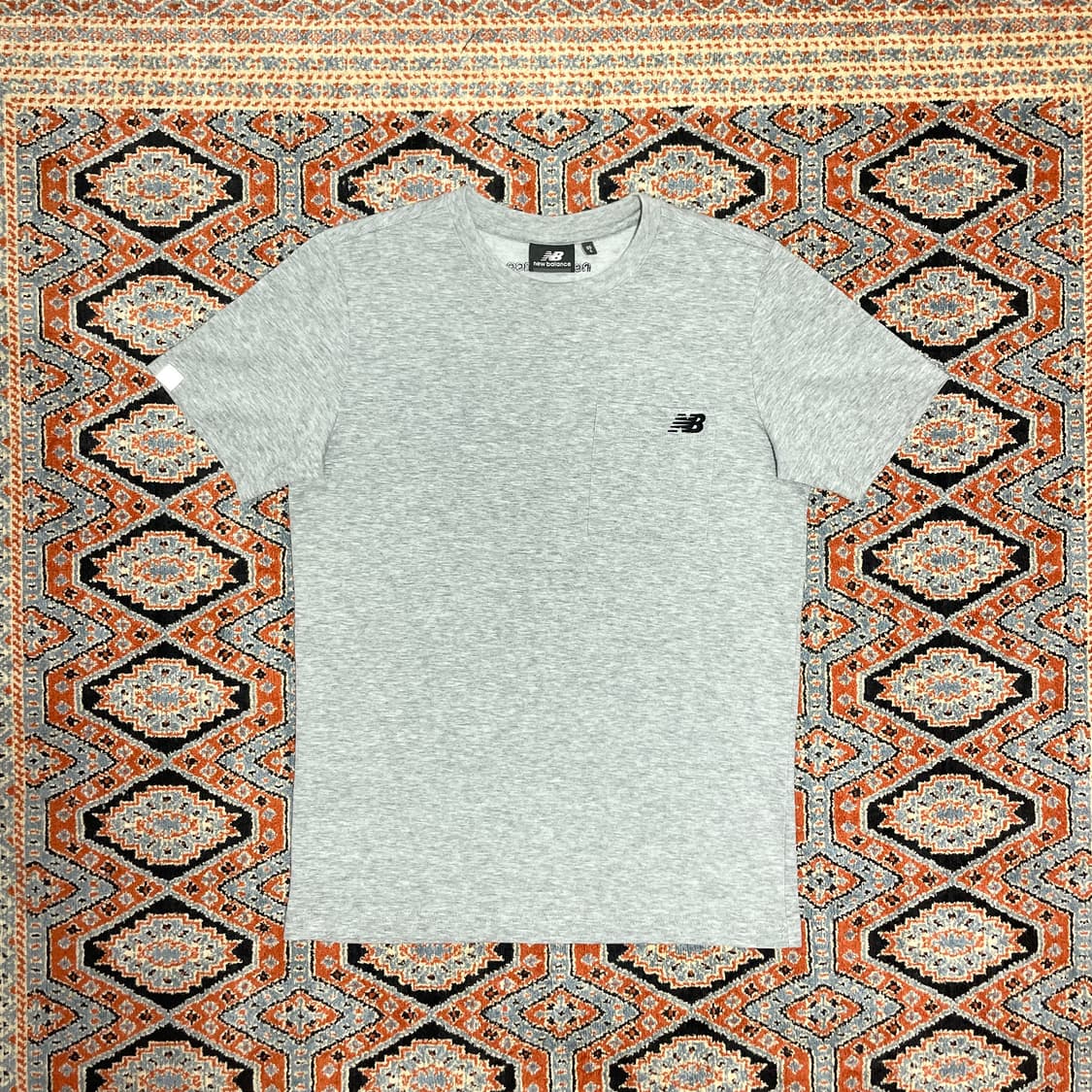 뉴발란스 그레이 포켓 반팔티셔츠 여성S 상품이미지1