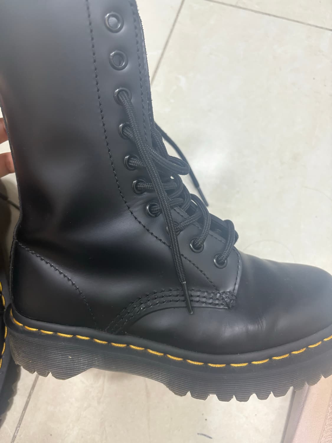 닥터마틴 1490 벡스 230 10홀 상품이미지6