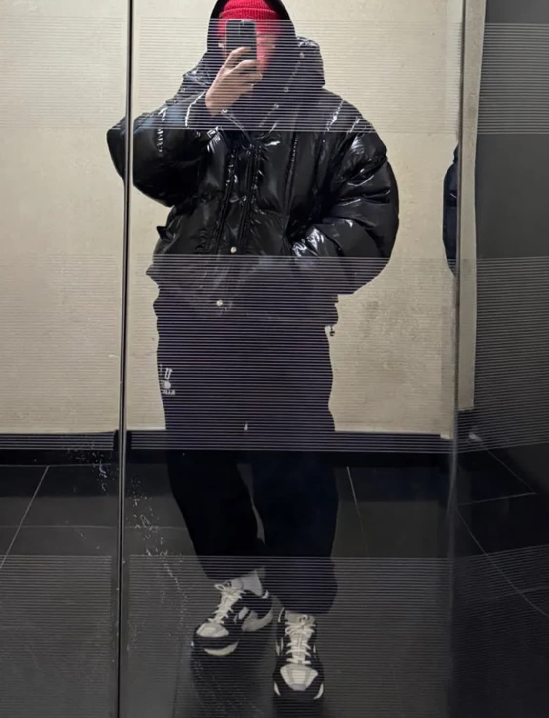 AECA 에이카화이트 글로시 덕다운 유광 패딩 상품이미지5