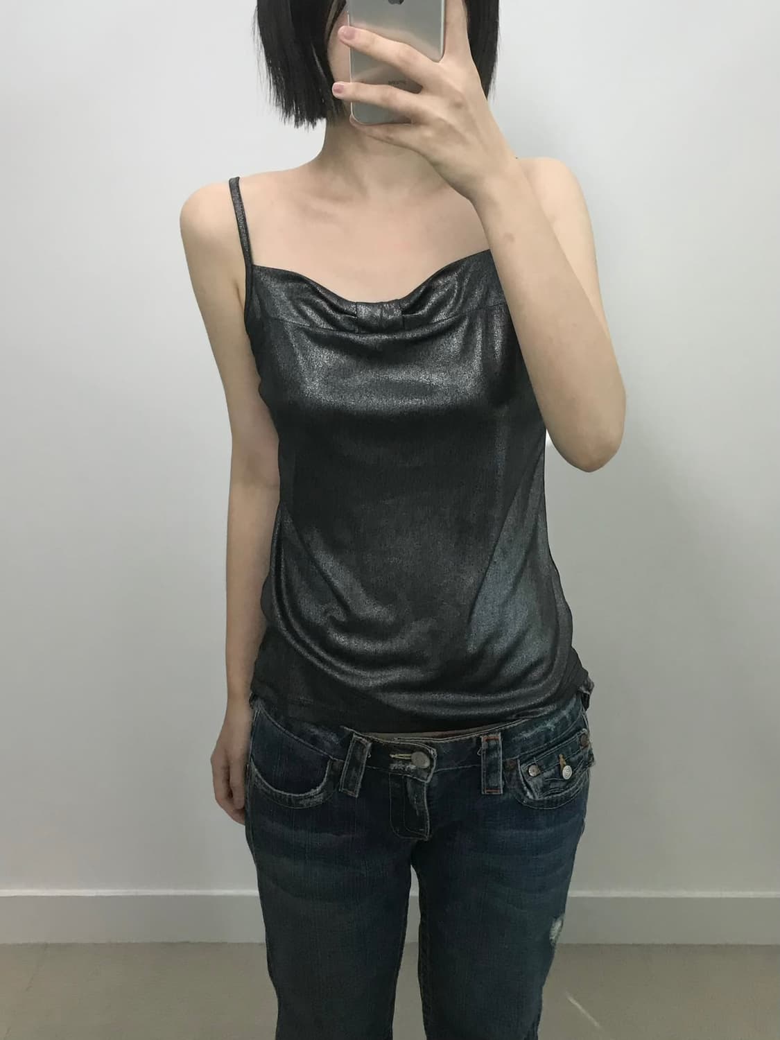 빈티지 글로시 리본 나시 상품이미지1