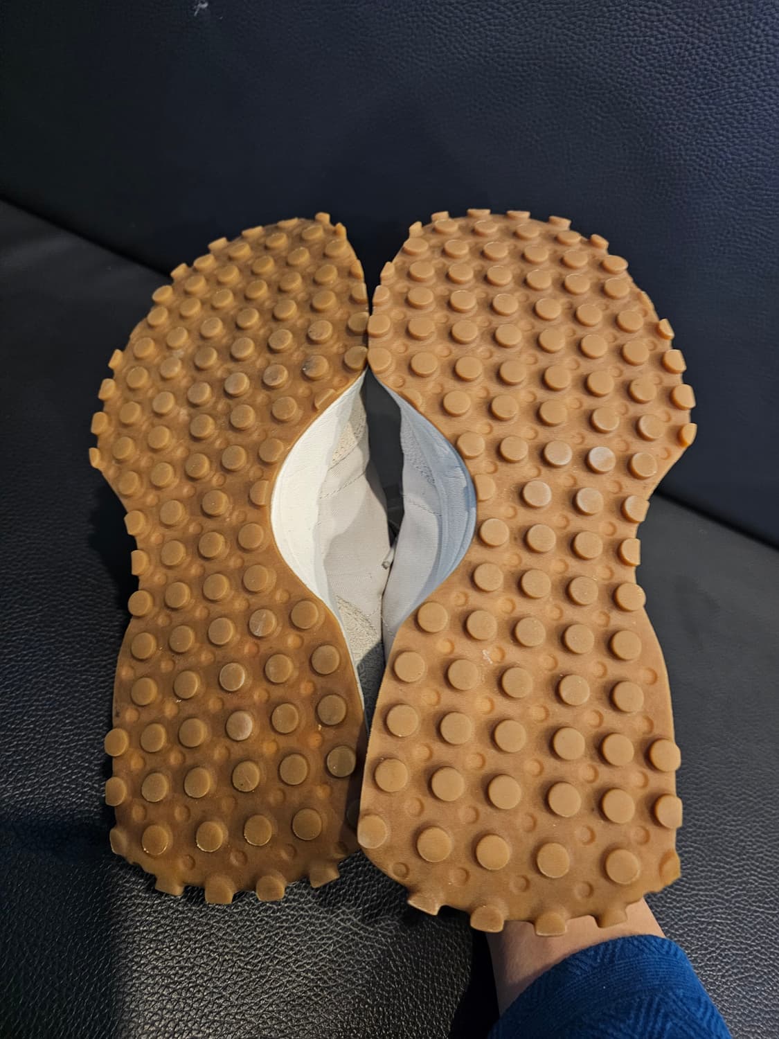 뉴발란스 문빔 327 아이보리 운동화 상품이미지9