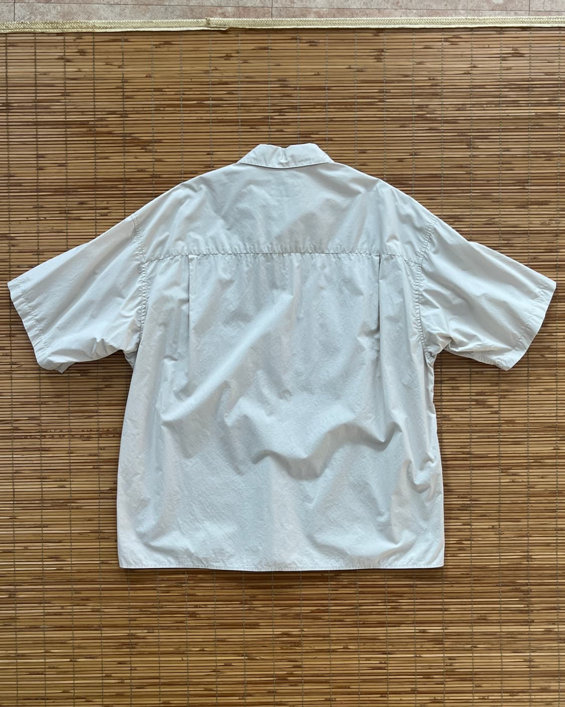 어나더오피스 Writer Shirt 아몬드밀크 01사이즈 상품이미지2
