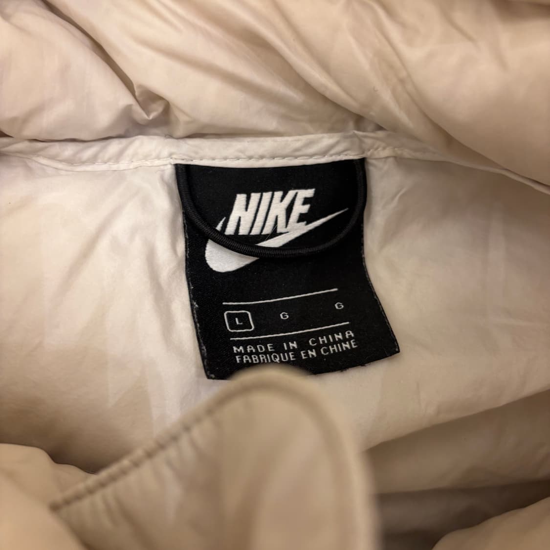 나이키 아이보리 덕다운 패딩 상품이미지4
