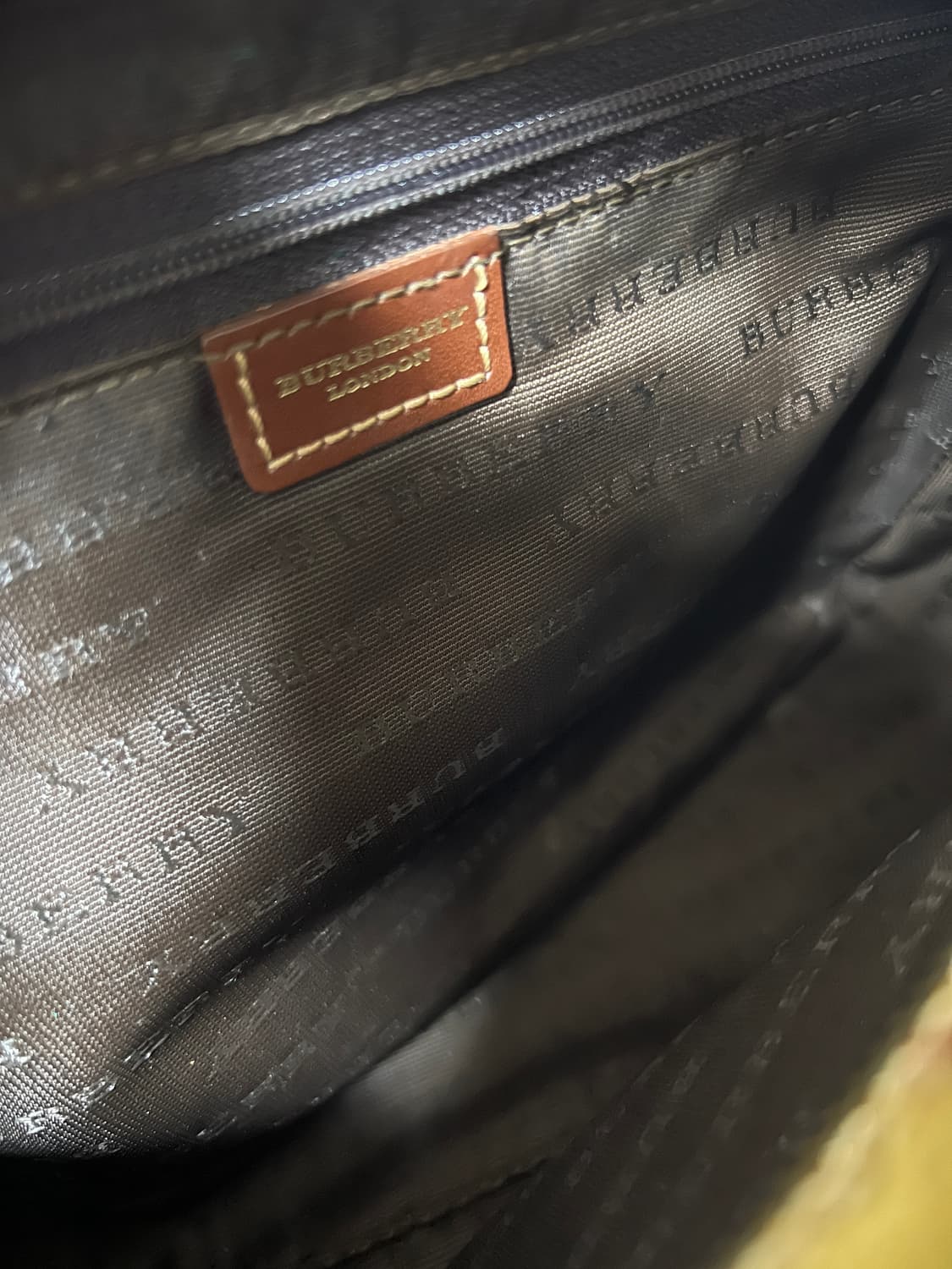 버버리 노바체크 카메라 크로스백 상품이미지6