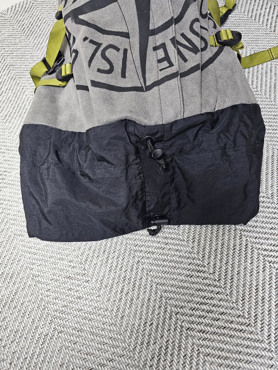 스톤아일랜드 X 포터 맨 메이드 스웨이드 백팩 상품이미지7