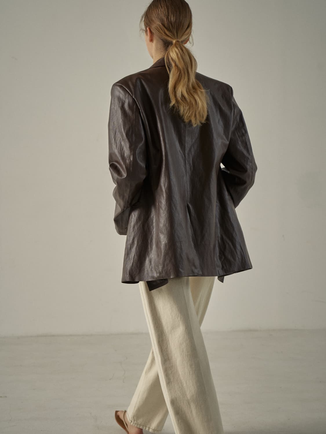 파사드패턴 오버핏 레더자켓 상품이미지2