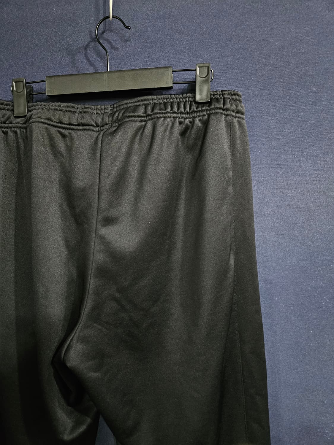 아디다스 삼선 블랙컬러 남성 슬림핏 허리 32~34 트레이닝바지  상품이미지8