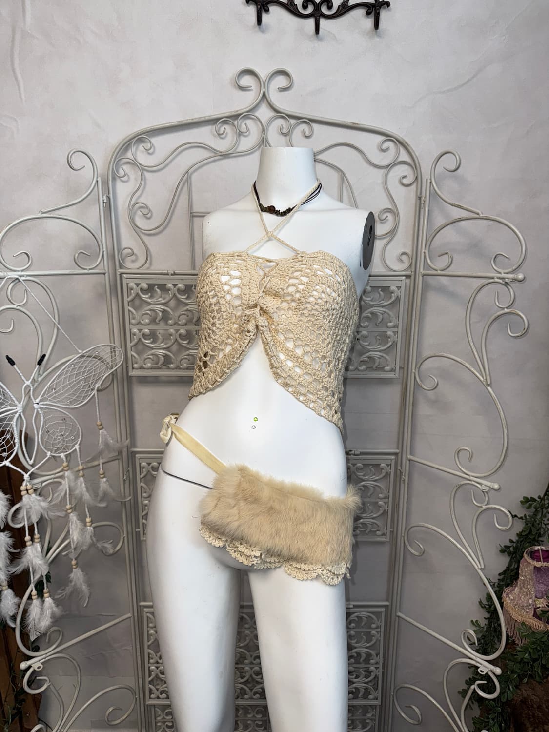 Ivory crochet laceup crop top 상품이미지1