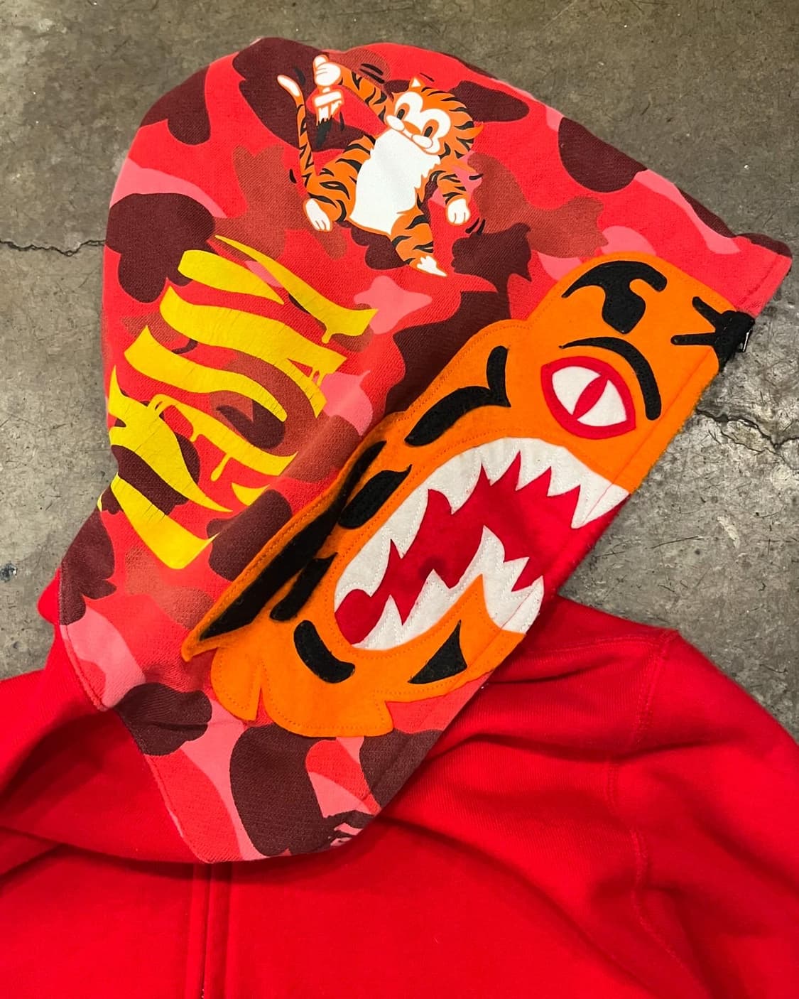 Bape Tiger Shark Two-way Hood Zip-Up 상품이미지8